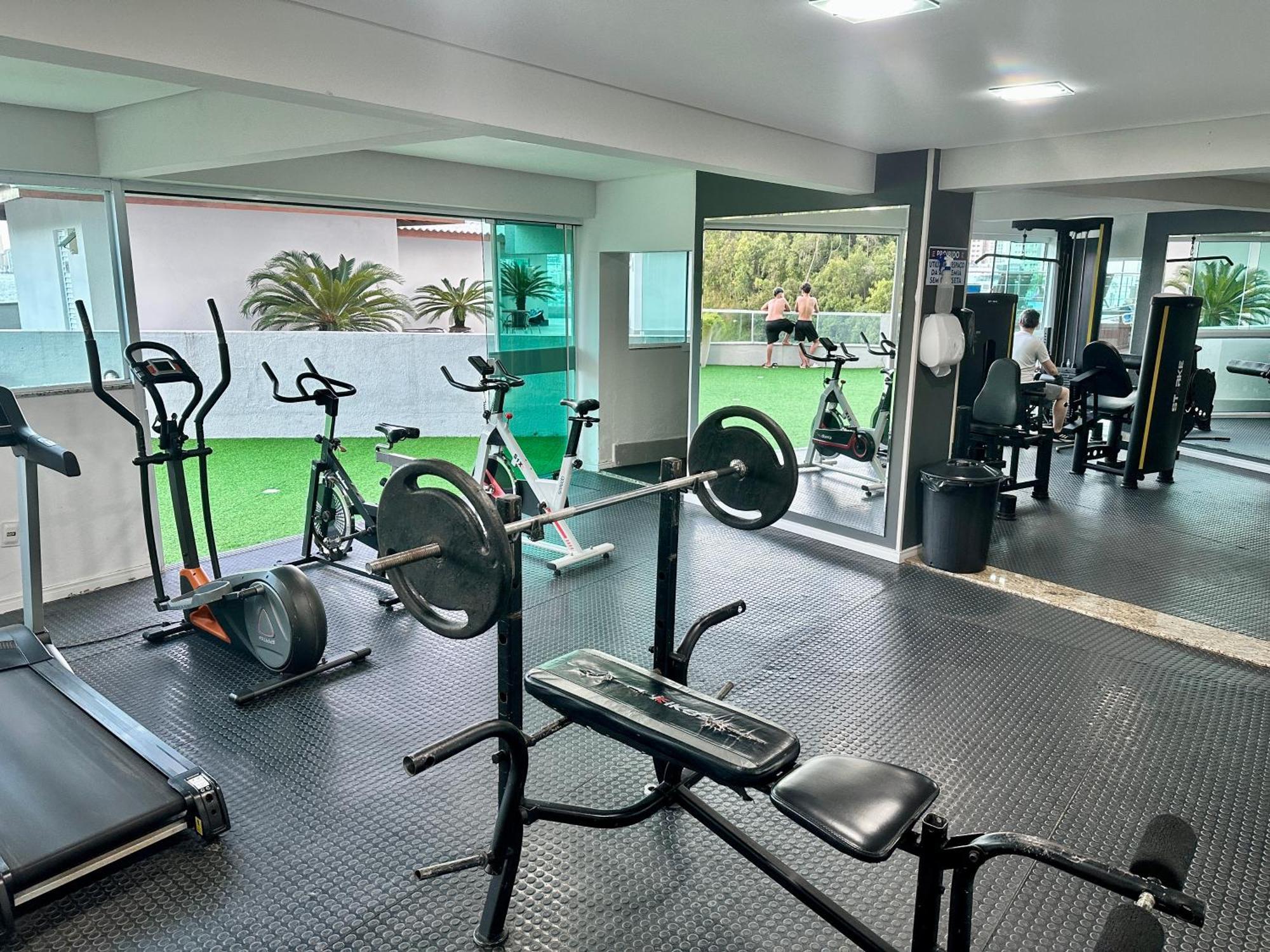 Roda Gigante, Garagem E Piscina Balneario Camboriu Ngoại thất bức ảnh